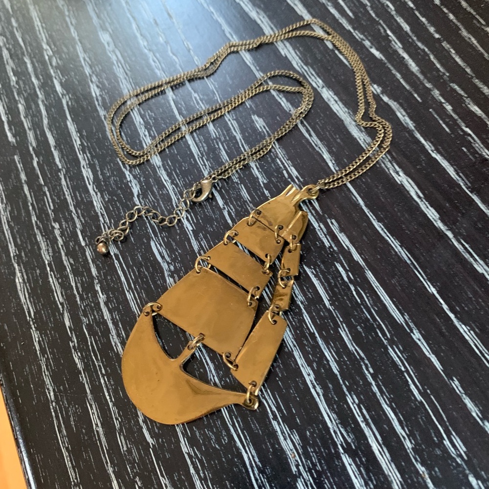 Sailboat necklace